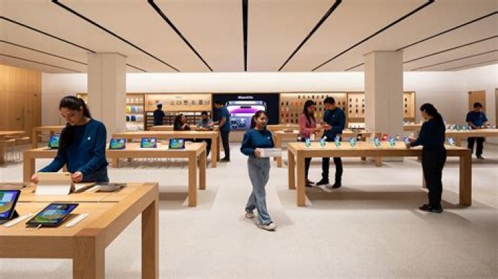 Discover the Ultimate Apple Store Experience in Houston