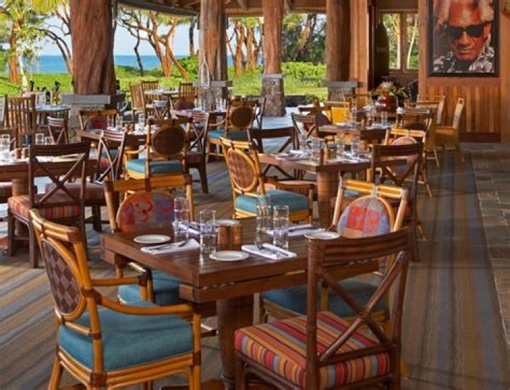 Unveiling the Charm of Dukes Beach Maui: Your Ultimate Paradise